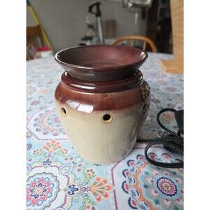 SCENTSY WAX WARMER, FULL SIZE, ELECTRIC, BROWN EARTH TONES W/BULB